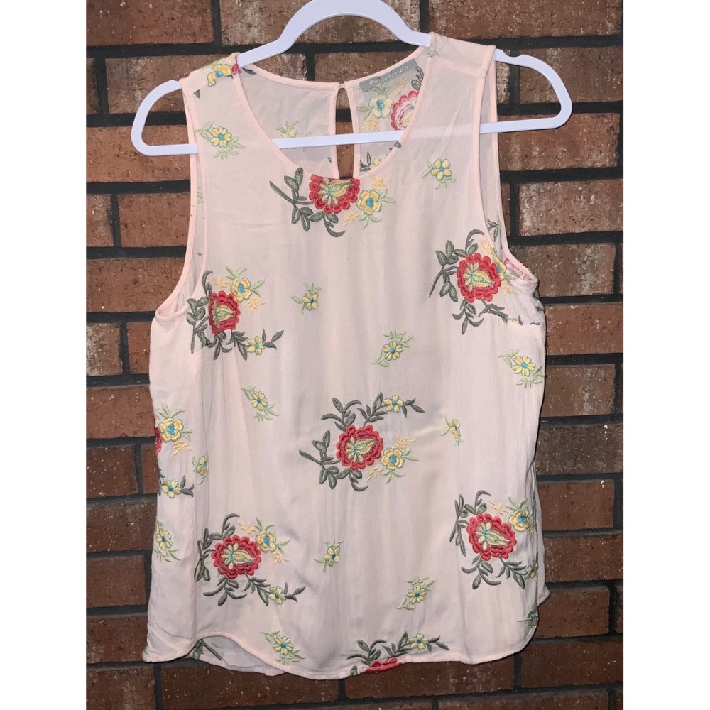 Daniel Rainn Womens Peach Pink Floral Embroidered Sleeveless Blouse Boho Top - Picture 1 of 3
